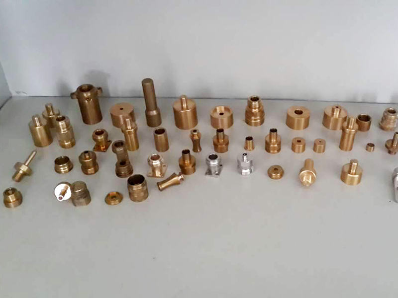 五金加工類銅材分幾種？詳細解答！